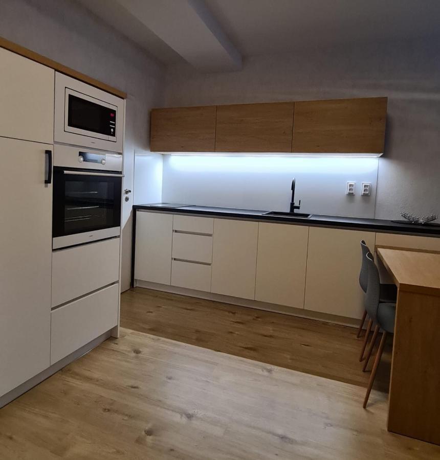 רייקה טפליצה Apartman Hestia 5 מראה חיצוני תמונה